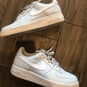 MENS NIKE AIR FORCE 1 GREY/WHITE 10.5